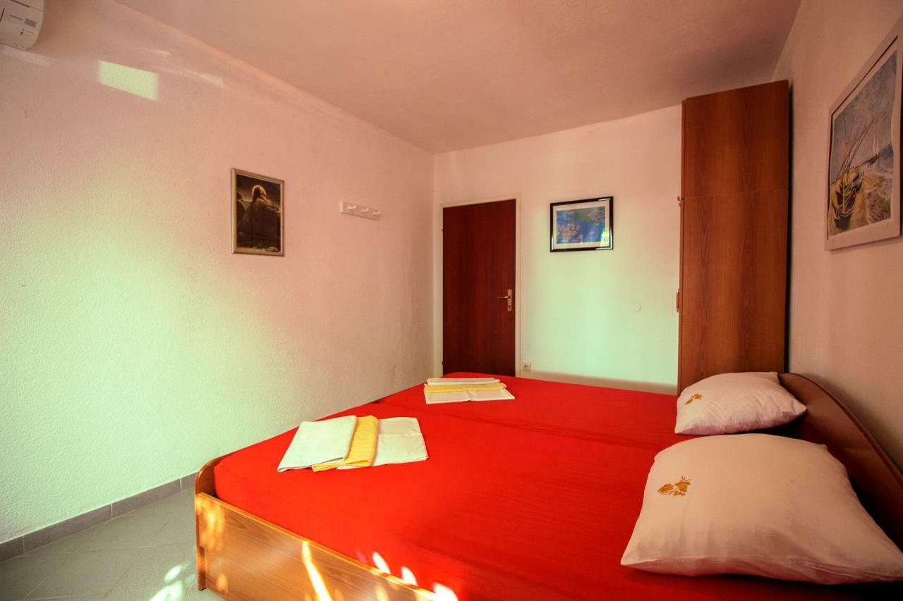 Mrkonjic Branko & Marija Apartmani Omiš Εξωτερικό φωτογραφία