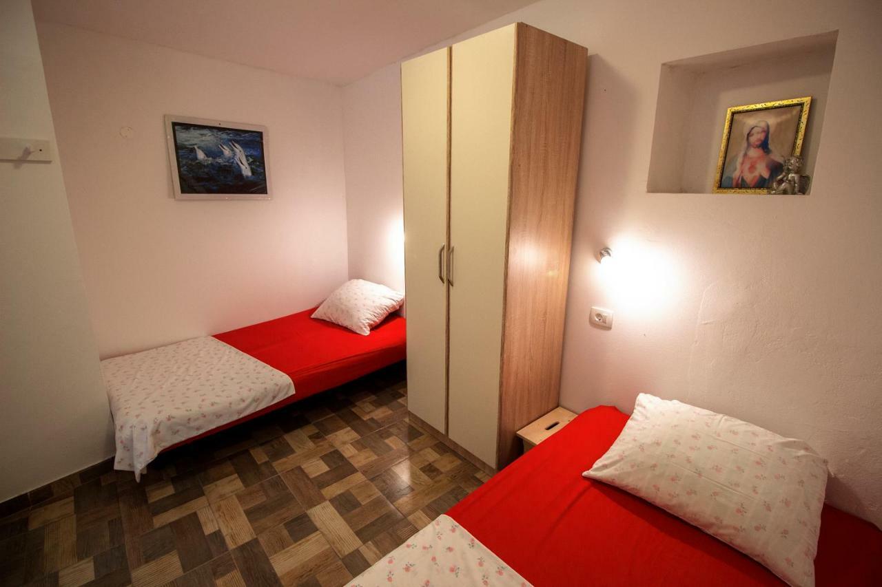 Mrkonjic Branko & Marija Apartmani Omiš Εξωτερικό φωτογραφία