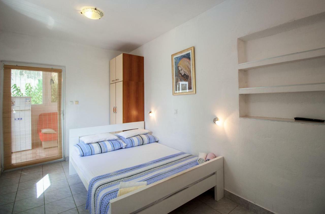 Mrkonjic Branko & Marija Apartmani Omiš Εξωτερικό φωτογραφία