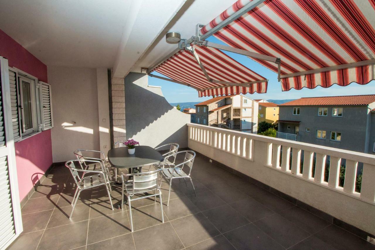 Mrkonjic Branko & Marija Apartmani Omiš Εξωτερικό φωτογραφία